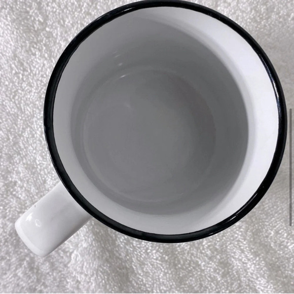 FRIENDS Meet Me At Central Perk Ceramic Mug - Picture 5 of 12